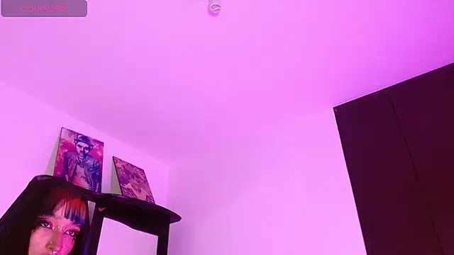 SharaRoss1 online show from 01/15/26, 05:12