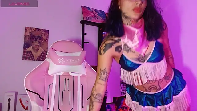 SharaRoss1 online show from 05/12/26, 03:03