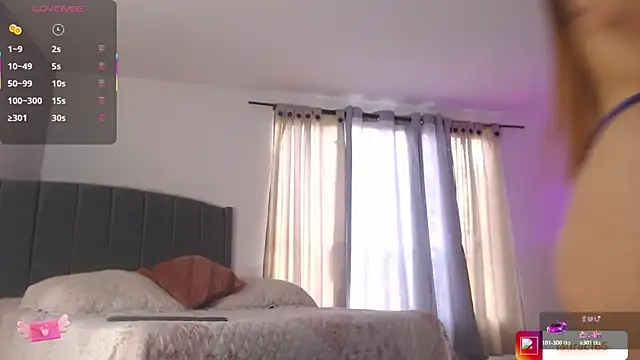 Snapshot of emily_bennett chatting on 03/02/26, 10:16 emily bennett online show from 03/02/26, 10:16