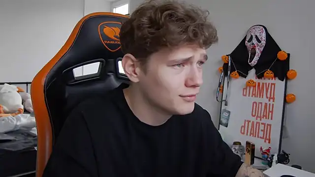 DanyDavis online show from 11/04/25, 10:25