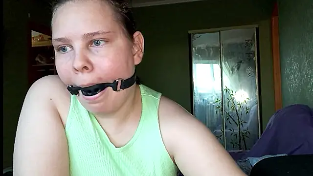 SweetPiggyx online show from 05/11/26, 02:45
