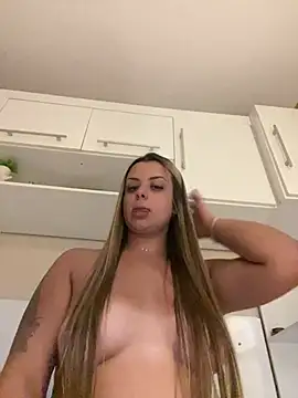 Snapshot of Patyyyy chatting on 03/27/26, 04:29 Patyyyy online show from 03/27/26, 04:29