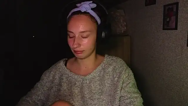 kristi ginger online show from 10/09/25, 12:19