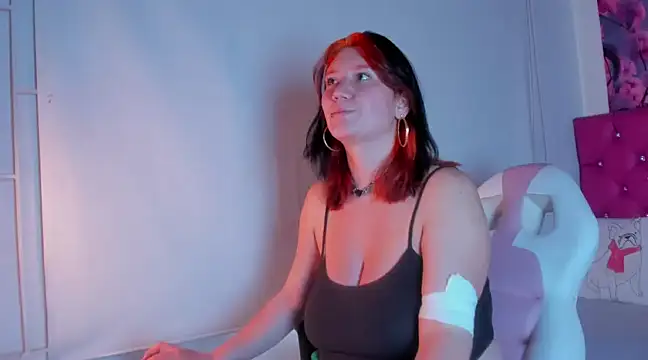 Cerecitaa02  online show from 03/21/25, 07:35