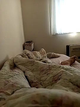 leona633 online show from 12/18/25, 09:26