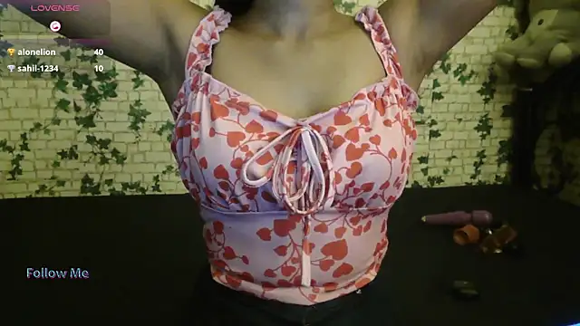 Snapshot of Trishna_love chatting on 11/05/25, 03:28 Trishna love online show from 11/05/25, 03:28