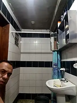 elnegro707070 online show from 03/23/25, 04:05