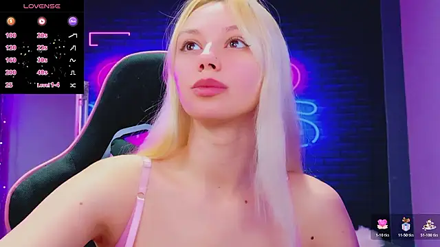 AlessiaCroft online show from 03/17/26, 05:11