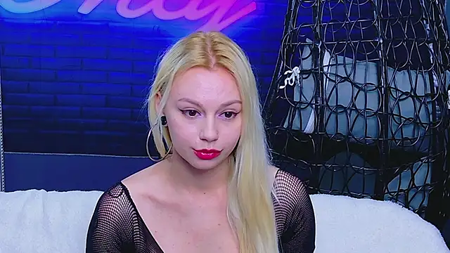 AlessiaCroft online show from 04/22/26, 04:04