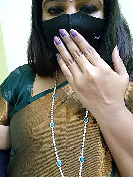 nivedha27 online show from 01/07/26, 04:53