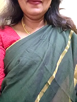 nivedha27 online show from 04/17/26, 07:28