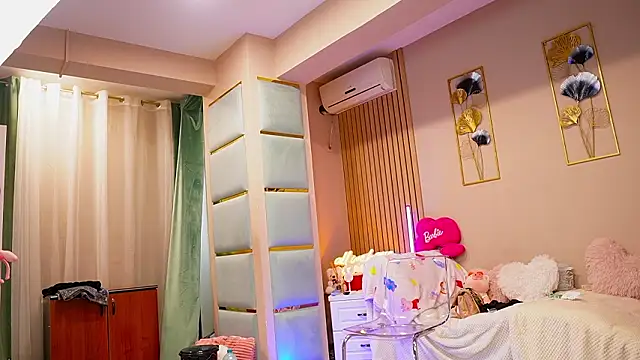 SabrinaJade online show from 02/03/26, 05:49