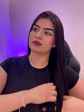 Snapshot of Kariina__69 chatting on 10/04/25, 03:26 Kariina 69 online show from 10/04/25, 03:26