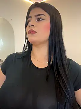 Snapshot of Kariina__69 chatting on 10/15/25, 03:17 Kariina 69 online show from 10/15/25, 03:17