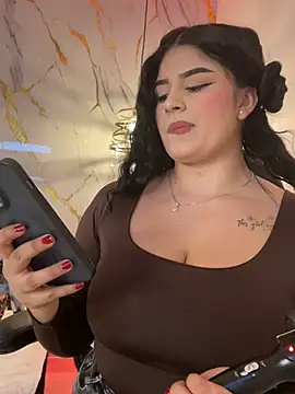 Kariina  69 online show from 04/25/26, 06:16