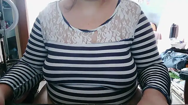 nicolebiancardi5 online show from 04/02/26, 01:53