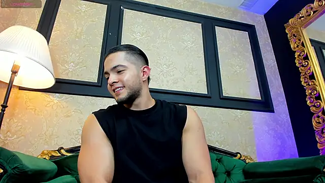 Snapshot of GrantBlake chatting on 11/12/25, 06:36 GrantBlake online show from 11/12/25, 06:36