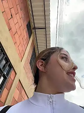 Baby  Otaku online show from 04/18/26, 06:45