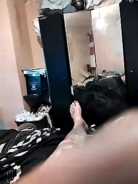 Tattyrob87 online show from 11/28/25, 09:56