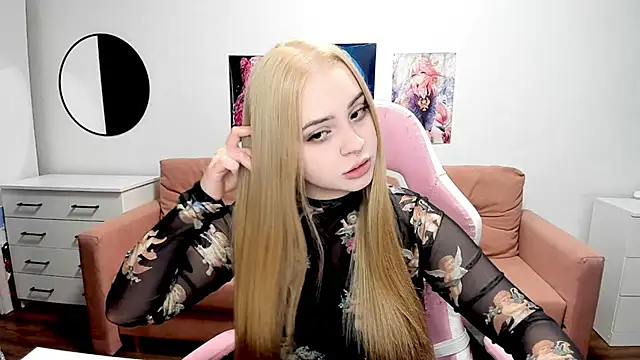 mistress lain online show from 03/12/26, 11:55