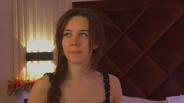 StacyHarland online show from 11/08/25, 04:23