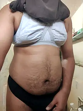 Snapshot of Brown69_guy chatting on 11/02/25, 10:17 Brown69 guy online show from 11/02/25, 10:17