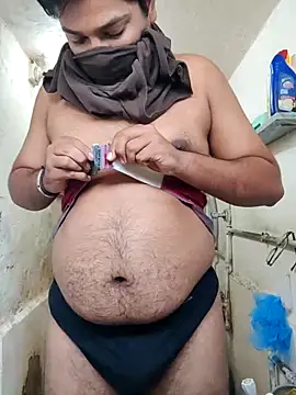 Snapshot of Brown69_guy chatting on 12/21/25, 06:20 Brown69 guy online show from 12/21/25, 06:20