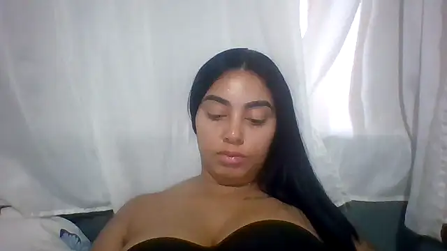 Snapshot of querida777 chatting on 09/16/25, 01:12 querida777 online show from 09/16/25, 01:12