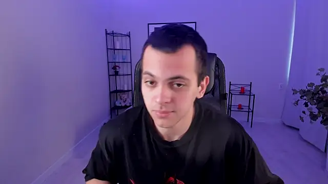 Guido Grossi online show from 03/22/25, 05:49