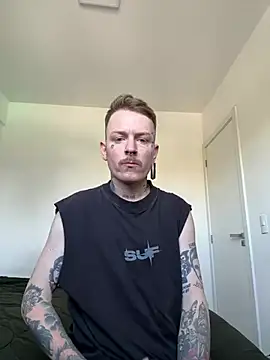 CrisBohn online show from 03/21/25, 07:24