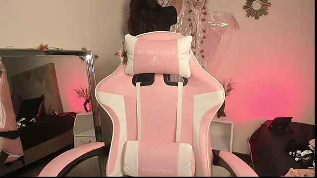 Paprika  online show from 10/15/25, 06:30