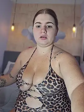 valentina-diiaz online show from 04/05/26, 01:08