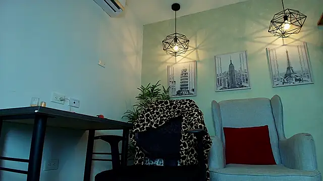  Victoria Collins online show from 02/05/26, 11:26