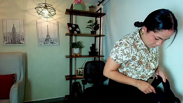  Victoria Collins online show from 03/10/26, 11:59