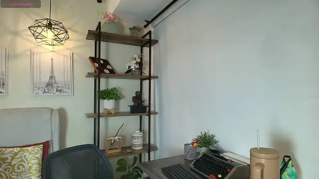  Victoria Collins online show from 03/27/26, 11:43