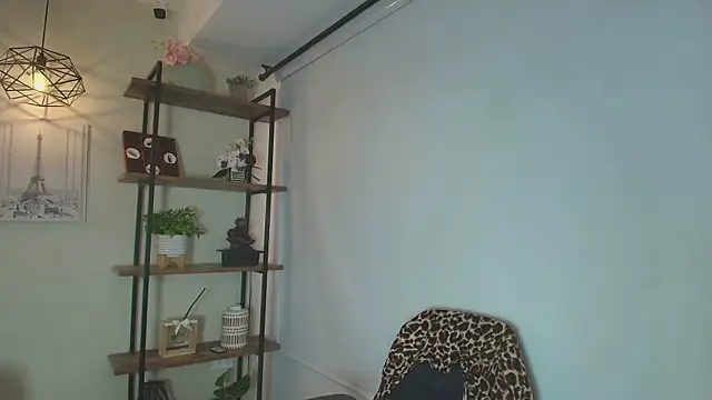  Victoria Collins online show from 04/10/26, 11:59