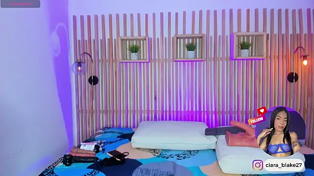 ciara blake online show from 04/24/26, 08:00