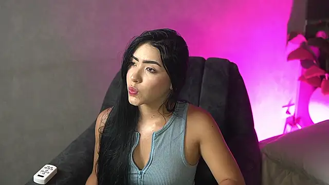 Susan wall online show from 09/29/25, 01:16