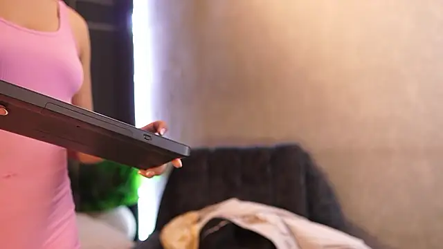 Snapshot of Susan_wall chatting on 03/02/26, 12:56 Susan wall online show from 03/02/26, 12:56