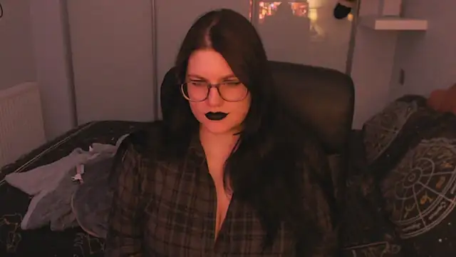 GothSuccubusBabe online show from 03/25/26, 09:10