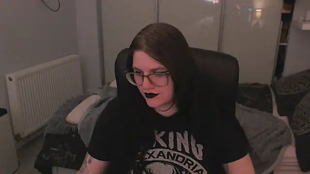 Snapshot of GothSuccubusBabe chatting on 06/21/26, 11:18 GothSuccubusBabe online show from 06/21/26, 11:18