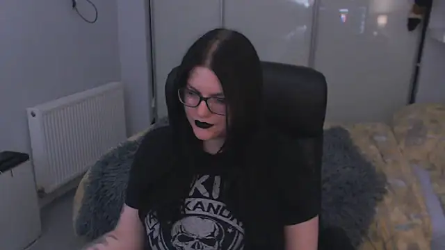 Snapshot of GothSuccubusBabe chatting on 08/04/26, 12:25 GothSuccubusBabe online show from 08/04/26, 12:25