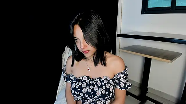 Victoriaa2 Doll online show from 11/08/25, 11:54