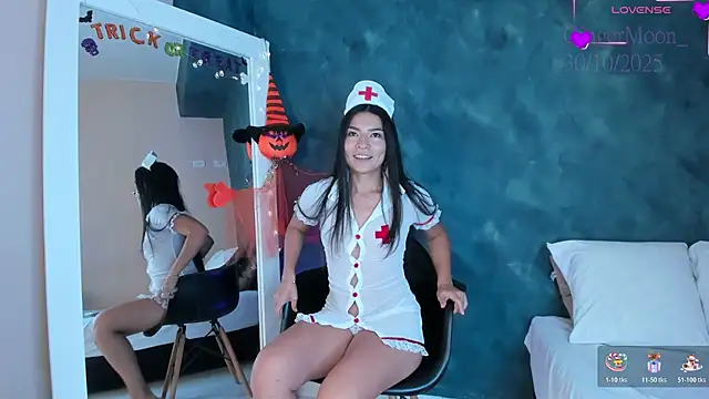 GingerMoon  online show from 10/30/25, 05:57