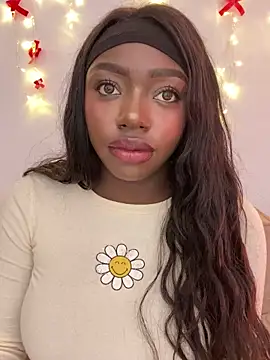 alissradiante1 online show from 12/18/25, 02:39