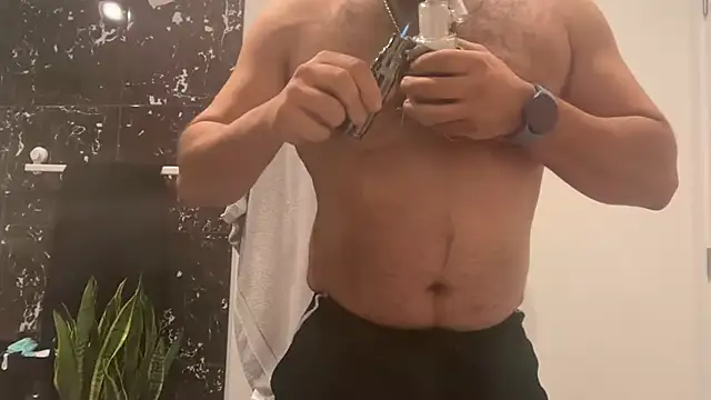 CloudyMuscleBeefy online show from 10/24/25, 05:53