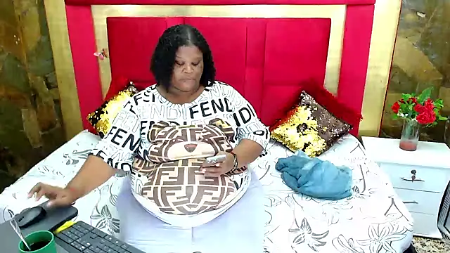 Snapshot of Exoticbigmandy chatting on 02/09/25, 03:01 Exoticbigmandy online show from 02/09/25, 03:01