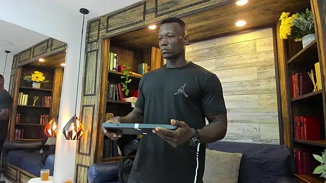 MarcusBlack  online show from 12/19/25, 12:23