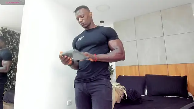 Snapshot of MarcusBlack_ chatting on 07/02/26, 11:49 MarcusBlack online show from 07/02/26, 11:49
