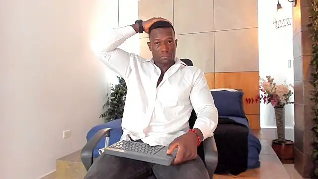 Snapshot of MarcusBlack_ chatting on 07/28/26, 03:21 MarcusBlack online show from 07/28/26, 03:21